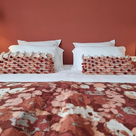 Sous La Houlette, Suites, Piscine Interieure Et Sauna Villers-la-Ville Exteriér fotografie